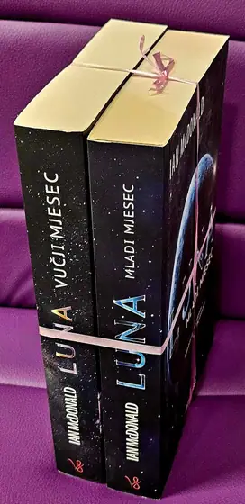 Naslovnica: Luna- Mladi mjesec/ Ian McDonald: Luna- Vučji mjesec